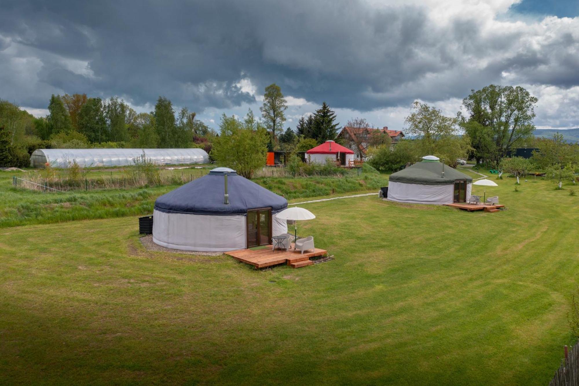 Dom W Domu - Izera Glamping Bed & Breakfast Gajowka  Dış mekan fotoğraf