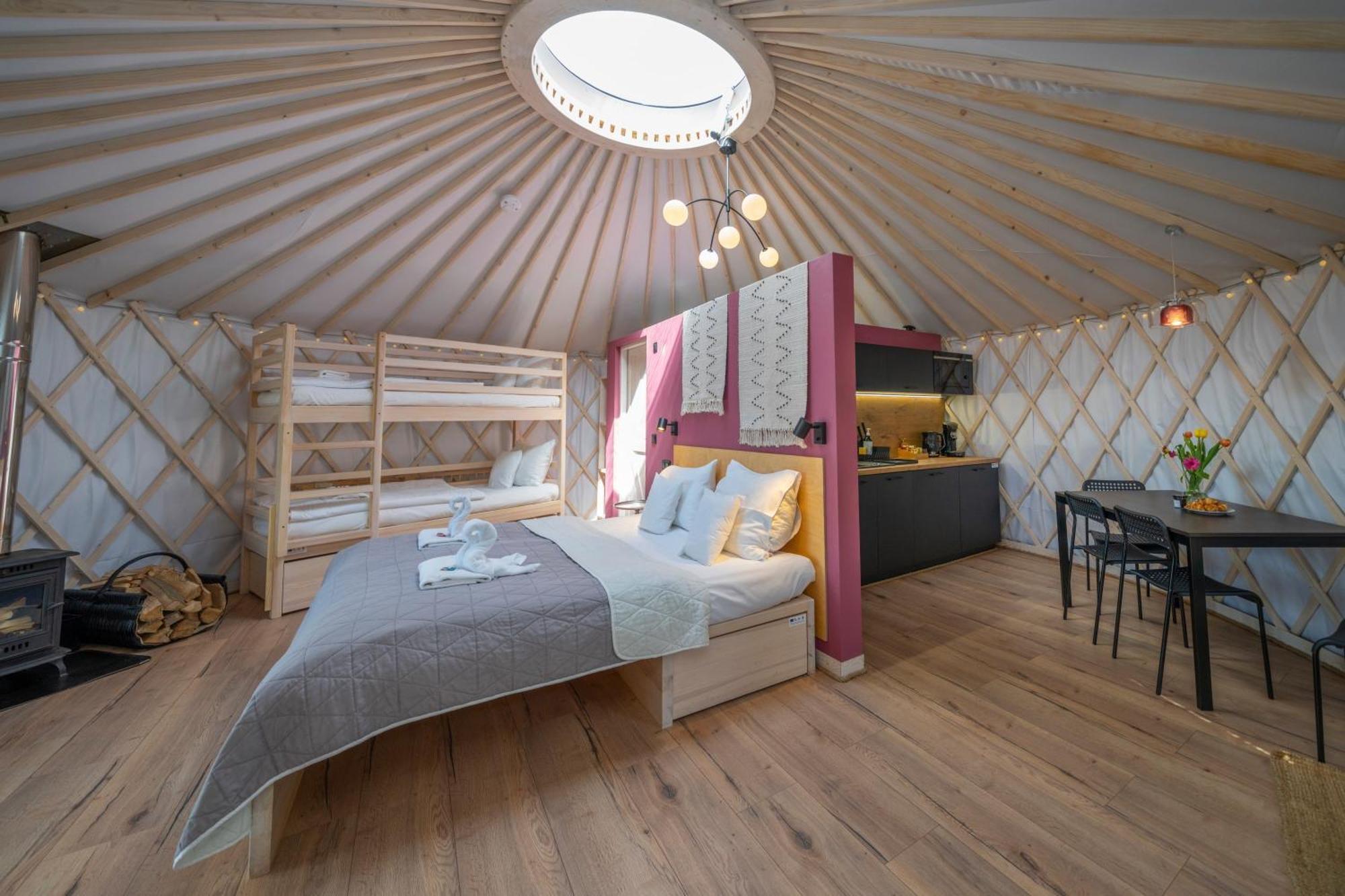 Dom W Domu - Izera Glamping Bed & Breakfast Gajowka  Oda fotoğraf