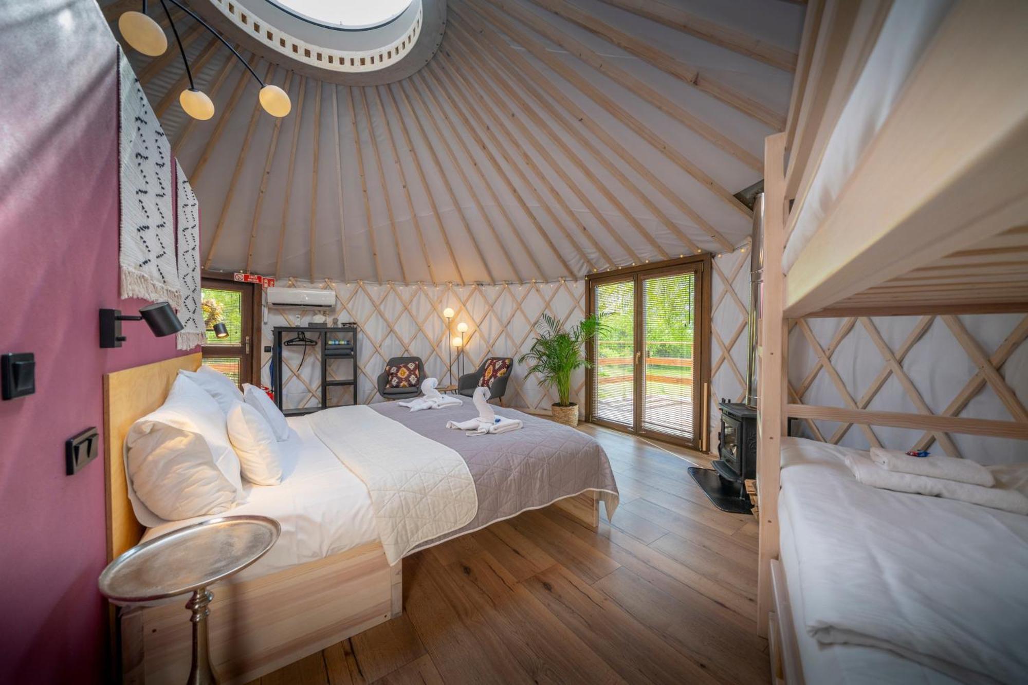 Dom W Domu - Izera Glamping Bed & Breakfast Gajowka  Oda fotoğraf